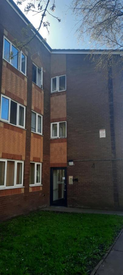 Double Bedroom In Liverpool Bagian luar foto